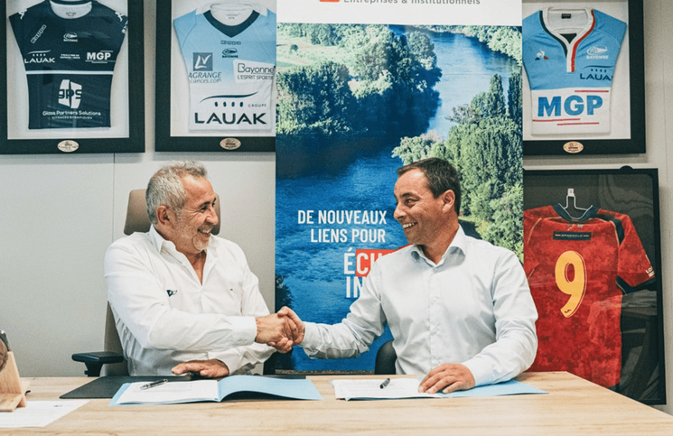 Signature du prêt : description longue ci-dessous