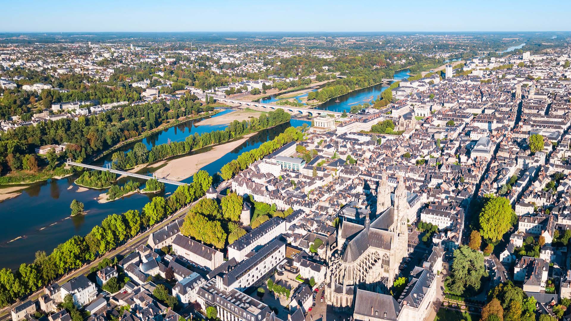 Ville de Tours vue du ciel